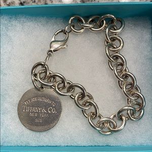 Return to Tiffany round tag bracelet
